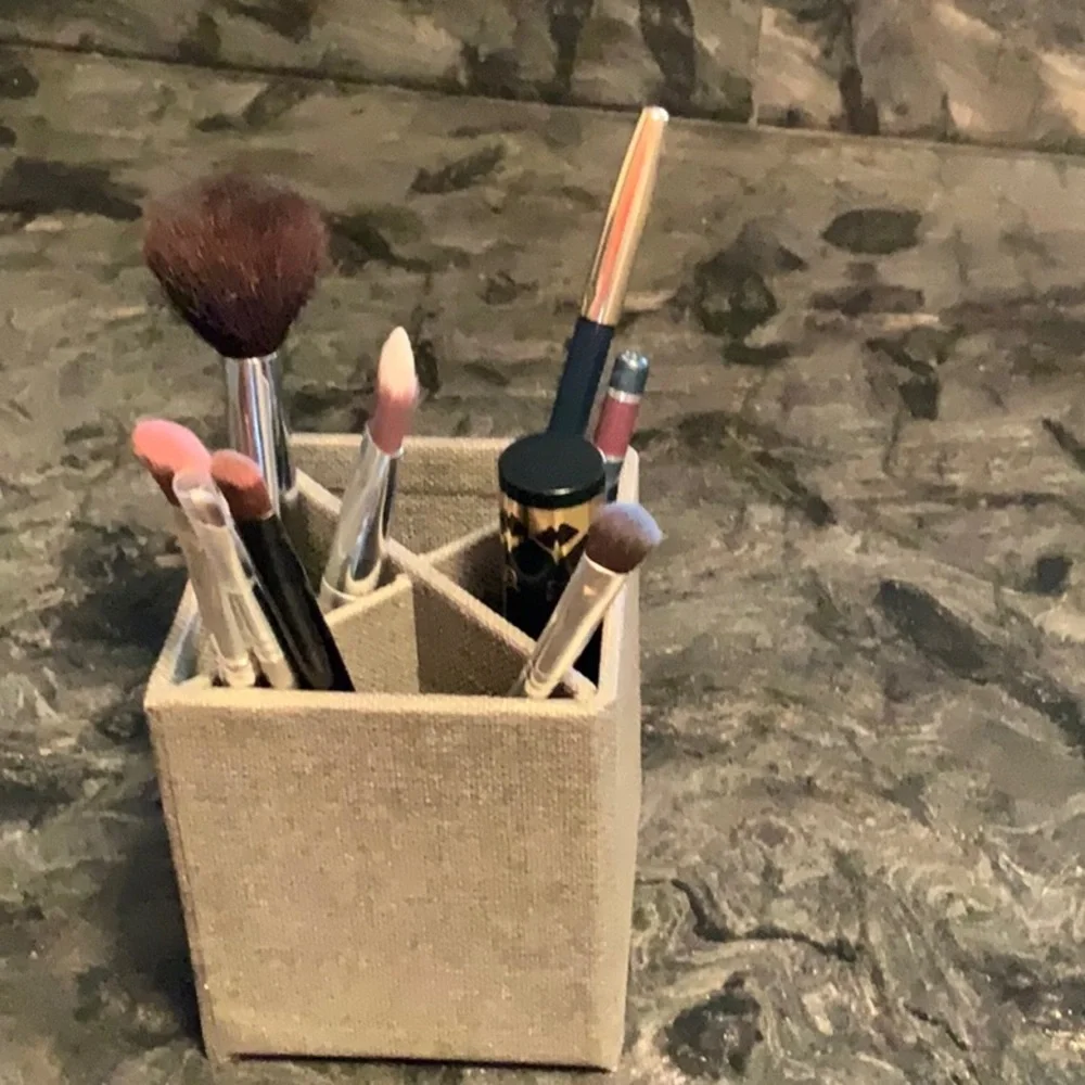 Makeup brush holder(3 items for $15)
